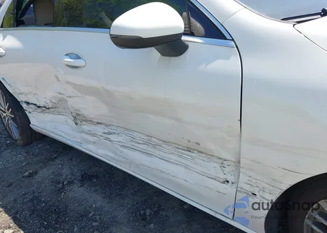 2020 Mercedes-Benz Cla 250 z USA, uszkodzony, nr VIN W1K5J4GB4LN103176